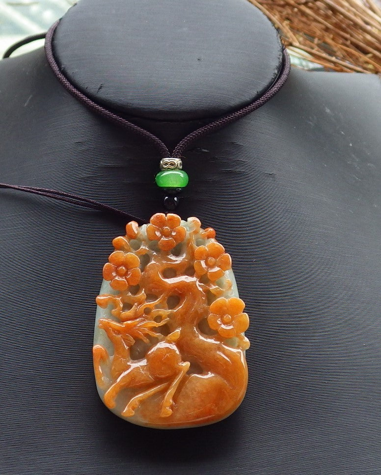 Certified Hand Carved Green Yellow Myanmar Burma 100% Natural Grade A Jade jadeite Deer Flower Pendant Necklace