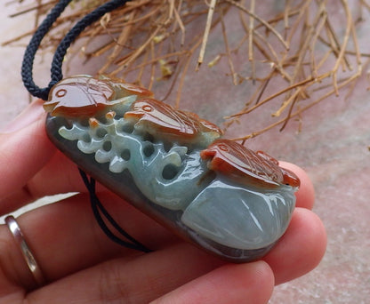 Certified Hand Carved Green Red Natural Burma Grade A Jade Jadeite Fish Sea Shell Ruyi Pendant Necklace