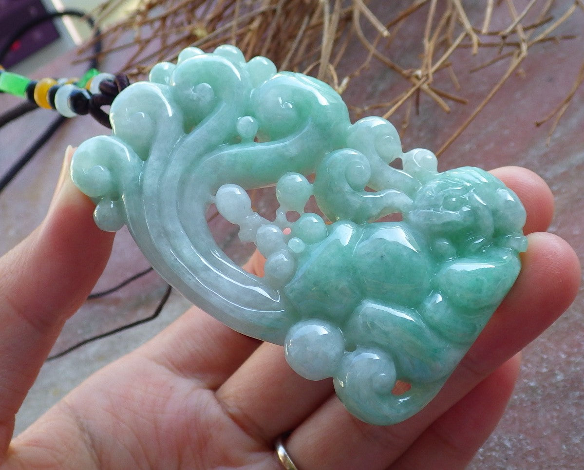 Certified Hand Carved Natural Green Myanmar Burma A Jade jadeite Frog Toad Lotus Flower Pendant Necklace