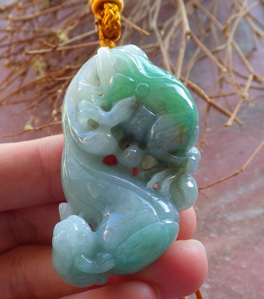 Certified Hand Carved Natural Green Myanmar Burma A Jade jadeite Frog Toad Lotus Flower Pendant Necklace