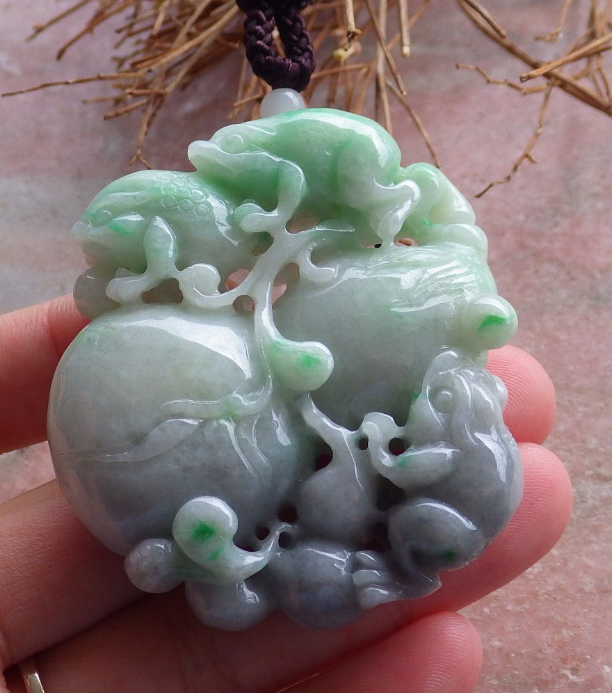 Certified Hand Carved Natural Green Myanmar Burma A Jade jadeite Frog Toad Lotus Flower Pendant Necklace