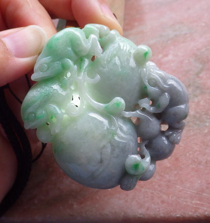 Certified Hand Carved Natural Green Myanmar Burma A Jade jadeite Frog Toad Lotus Flower Pendant Necklace