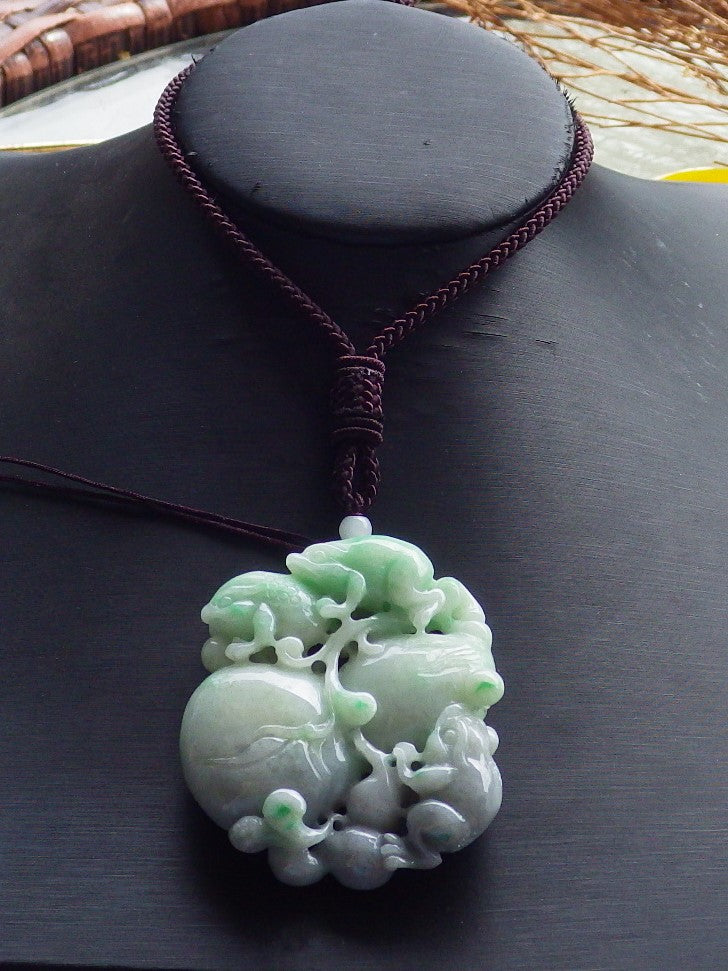 Certified Hand Carved Natural Green Myanmar Burma A Jade jadeite Frog Toad Lotus Flower Pendant Necklace