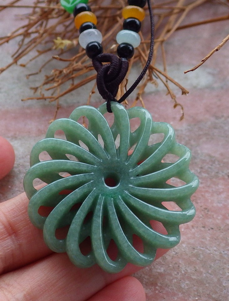 Certified Hand Carved Green Natural Myanmar Burma A Jade Jadeite Knotted Flower Circle Pendant Necklace