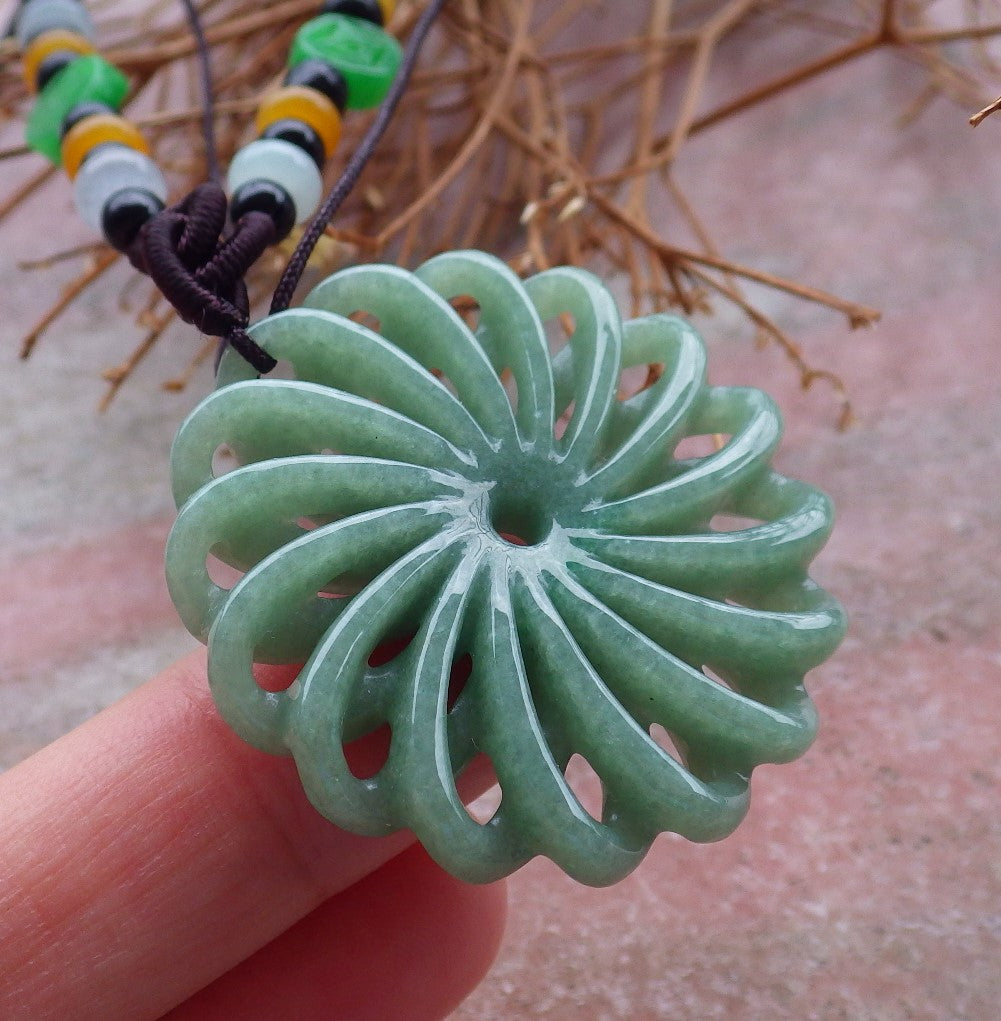 Certified Hand Carved Green Natural Myanmar Burma A Jade Jadeite Knotted Flower Circle Pendant Necklace