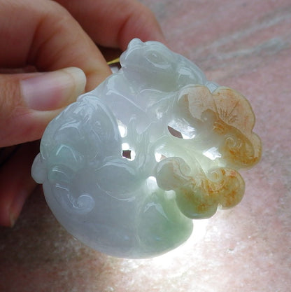 Certified Hand Carved Natural Green Myanmar Burma A Jade jadeite Frog Toad Lotus Flower Pendant Necklace