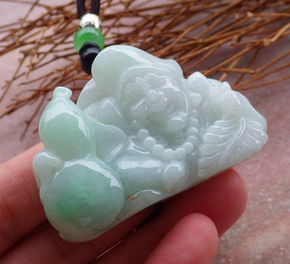 Certified Hand Carved Green Natural Myanmar Burma Grade A Jade jadeite Ji Kung Buddha God Pendant Necklace