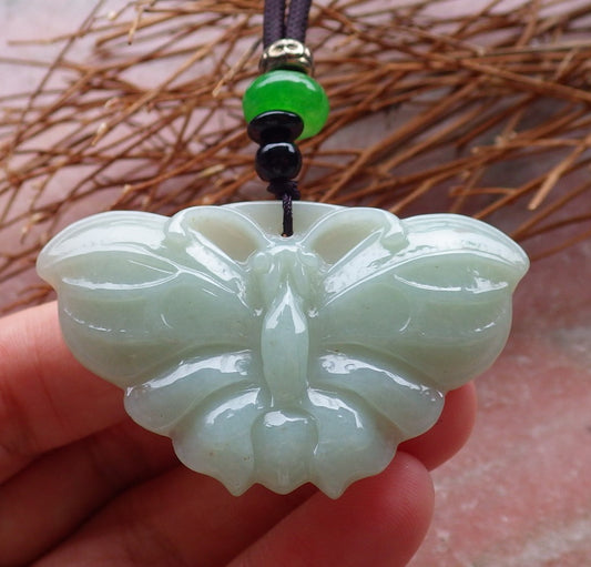 Certified Hand Carved Green Natural Myanmar Burma A Jade Jadeite Butterfly Pendant Necklace