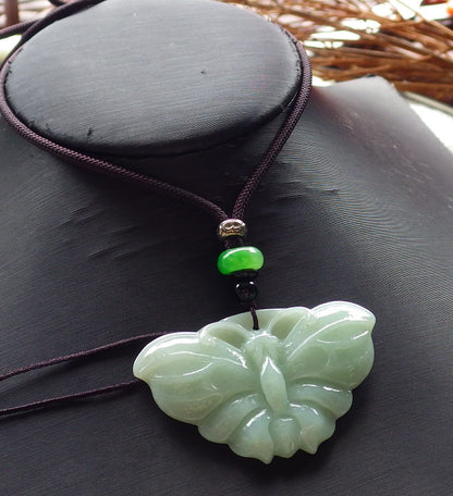 Certified Hand Carved Green Natural Myanmar Burma A Jade Jadeite Butterfly Pendant Necklace