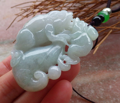 Certified Hand Carved Green Natural Myanmar Burma A Jade Jadeite Pendant Frog Toad Ruyi Pendant Necklace