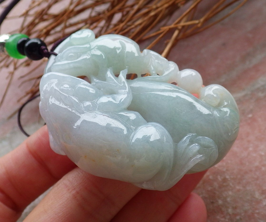 Certified Hand Carved Green Natural Myanmar Burma A Jade Jadeite Pendant Frog Toad Ruyi Pendant Necklace