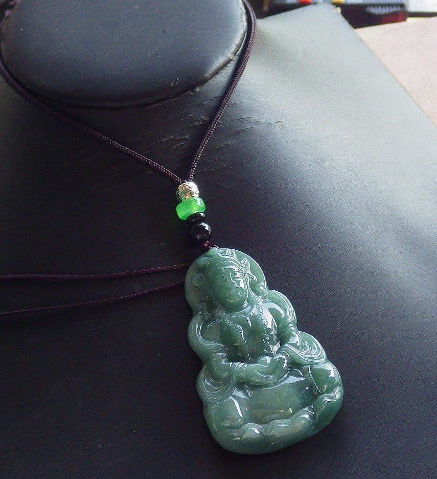 Certified Natural Hand Carved Myanmar Burma Green A Jade jadeite Guanyin Kwan Yin God Pendant Necklace