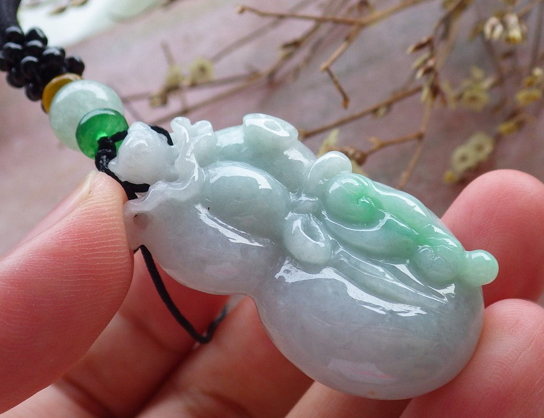 Certified Hand Carved Green Natural Myanmar Burma A Jade jadeite Bat Money Coin Bag Pendant Necklace