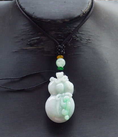 Certified Hand Carved Green Natural Myanmar Burma A Jade jadeite Bat Money Coin Bag Pendant Necklace