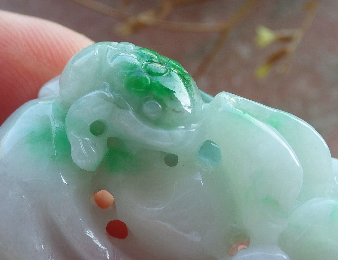 Certified Hand Carved Natural Myanmar Burma A Jade jadeite Frog Toad Lotus Flower Lucky Amulet Pendant Necklace