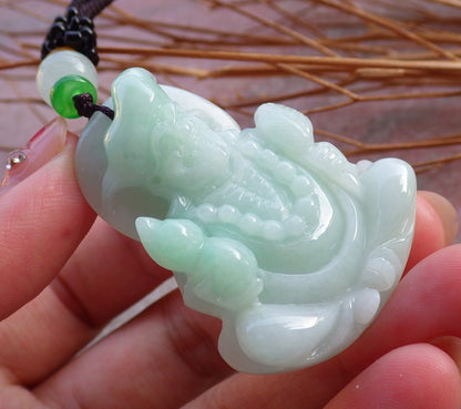 Certified Hand Carved Green Natural Myanmar Burma Grade A Jade jadeite Ji Kung Buddha God Pendant Necklace