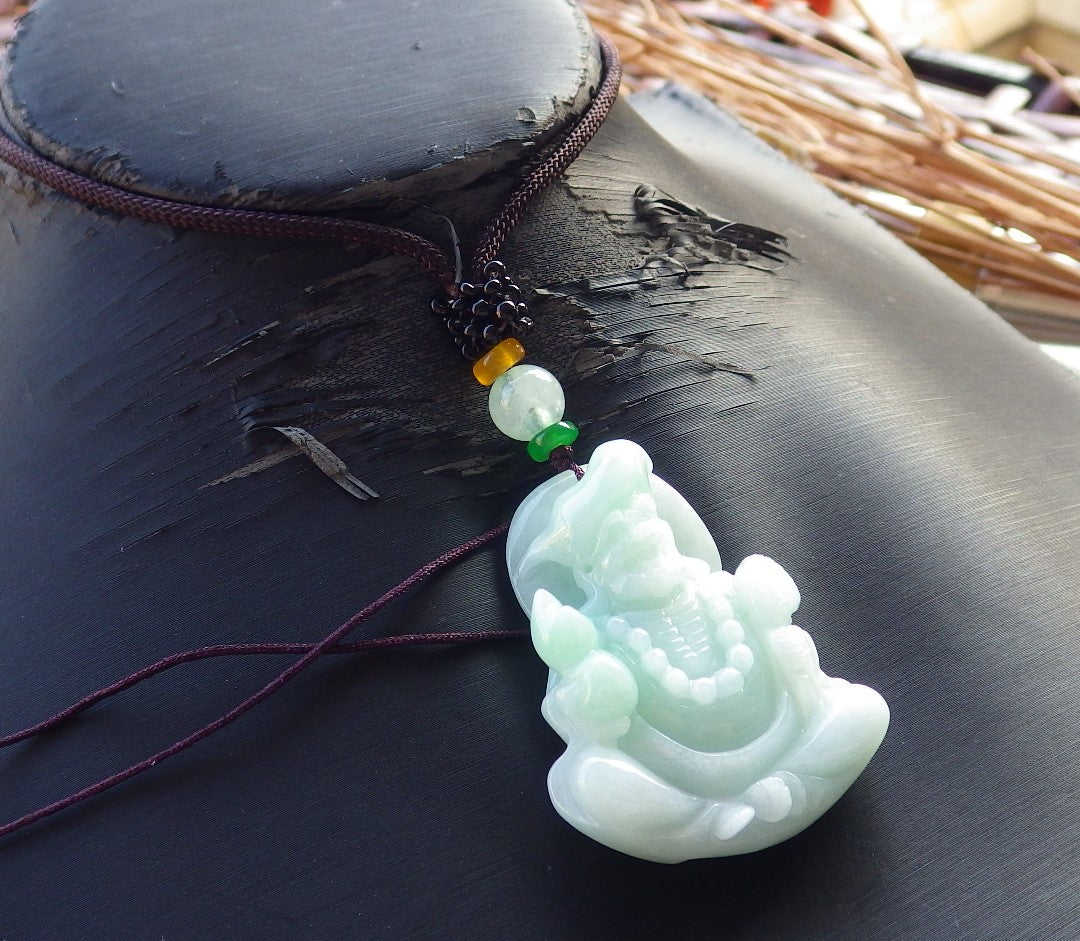 Certified Hand Carved Green Natural Myanmar Burma Grade A Jade jadeite Ji Kung Buddha God Pendant Necklace