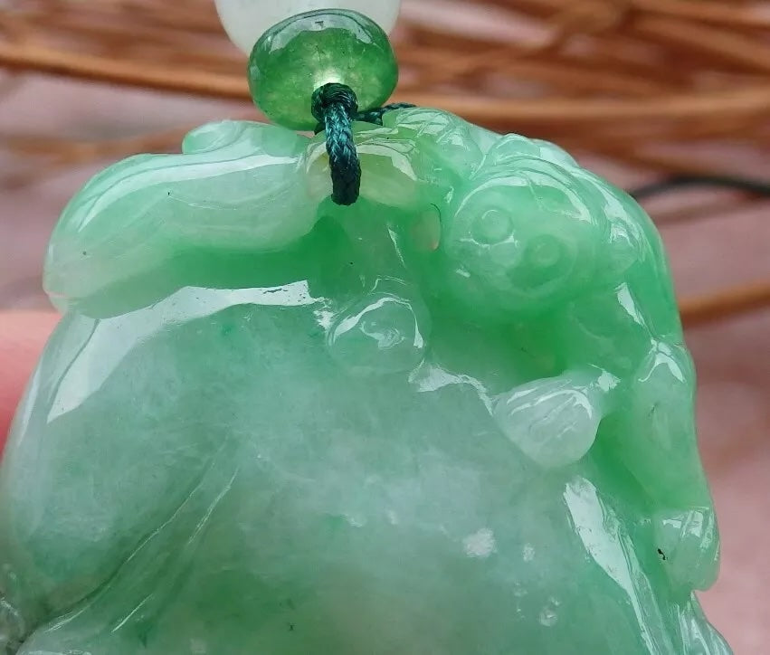 Certified Hand Carved Natural Myanmar Burma A Jade Jadeite Zodiac Monkey Lucky Amulet Pendant Necklace