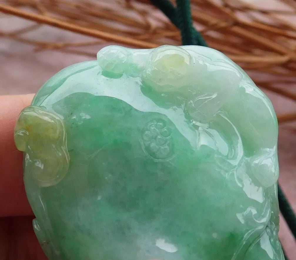 Certified Hand Carved Natural Myanmar Burma A Jade Jadeite Zodiac Monkey Lucky Amulet Pendant Necklace