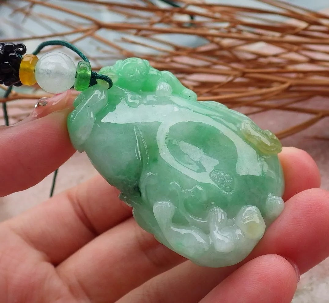 Certified Hand Carved Natural Myanmar Burma A Jade Jadeite Zodiac Monkey Lucky Amulet Pendant Necklace
