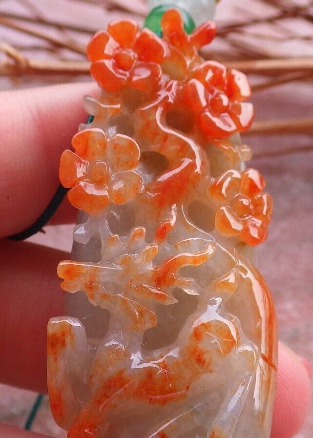 Certified Hand Carved Green Yellow Myanmar Burma Natural Grade A Jade jadeite Deer Flower Pendant Necklace