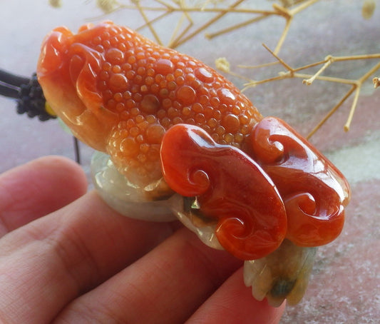 Certified Hand Carved Natural Myanmar Burma A Jade Jadeite Frog Toad Ruyi Money Coin Pendant Necklace