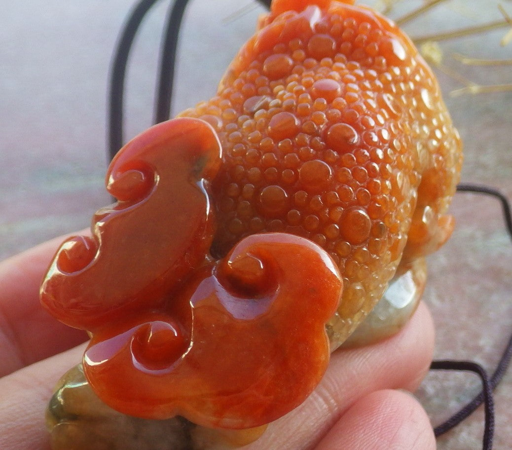 Certified Hand Carved Natural Myanmar Burma A Jade Jadeite Frog Toad Ruyi Money Coin Pendant Necklace