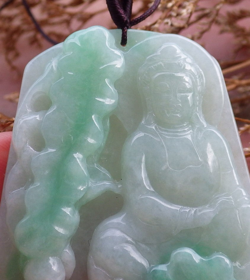 Certified Hand Carved Green 100% Natural Myanmar Burma A Jade Jadeite Guanyin Kwan yin Fish Pendant Necklace