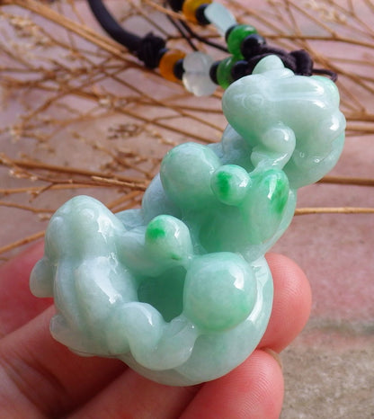 Certified Hand Carved Natural Myanmar Burma A Jade Jadeite Frog Toad Pendant Necklace