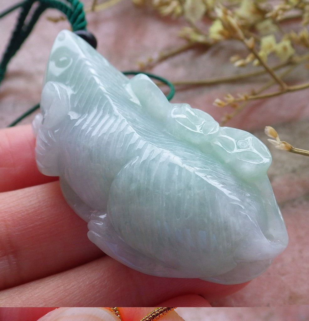 Certified Hand Carved Green 100% Natural Myanmar Burma A Jade Jadeite Mouse Bat Pendant Necklace