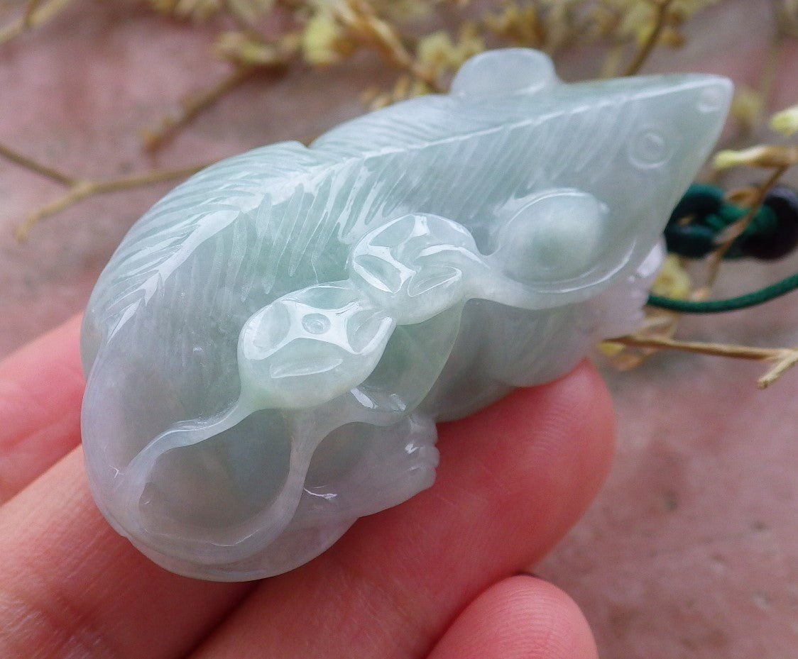 Certified Hand Carved Green 100% Natural Myanmar Burma A Jade Jadeite Mouse Bat Pendant Necklace